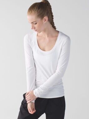 Lululemon Anahatasana Long Sleeve Tee
White